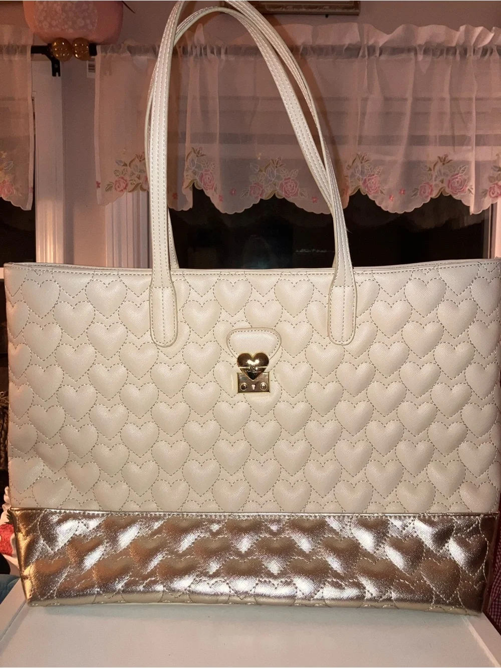Betsy Johnson-NEW Cream and Gold Heart-Quilted Tote 18x15